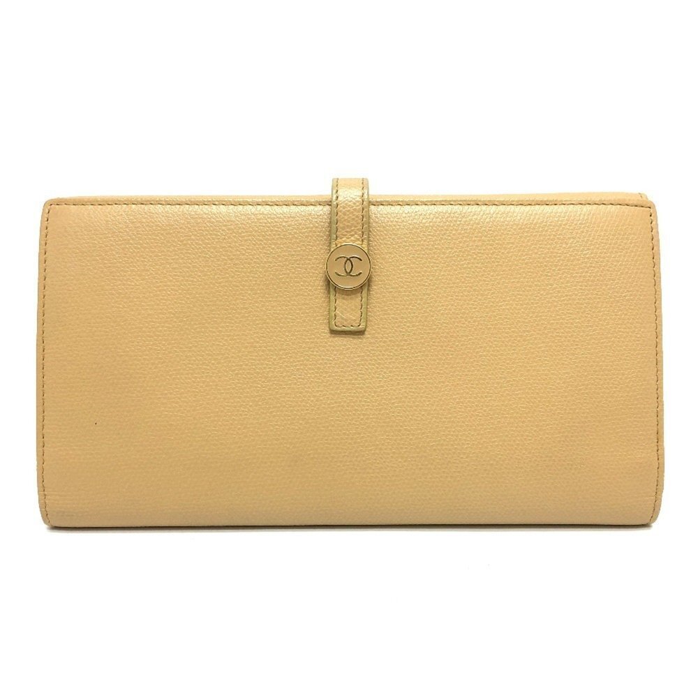 CHANEL Cream Leather Wallet